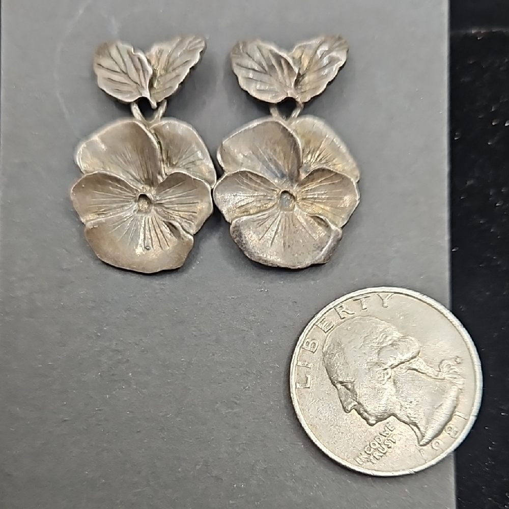 Elegant Silver Floral Earrings 925 Stamped